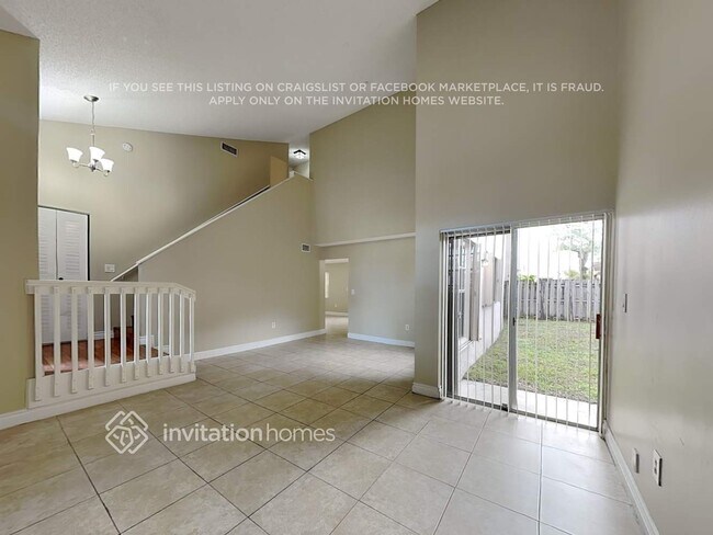 Building Photo - 14075 Langley Pl