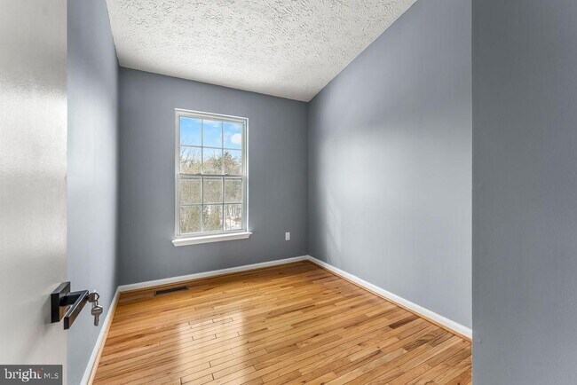 Building Photo - 7711 Cornerstone Way