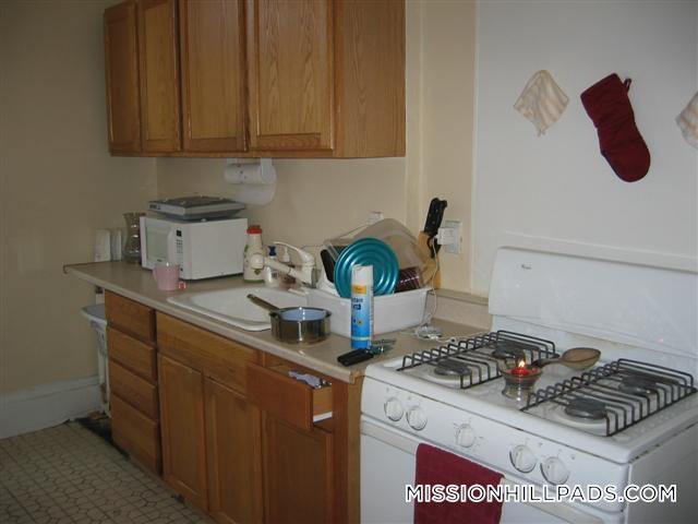Building Photo - 1451 Tremont St