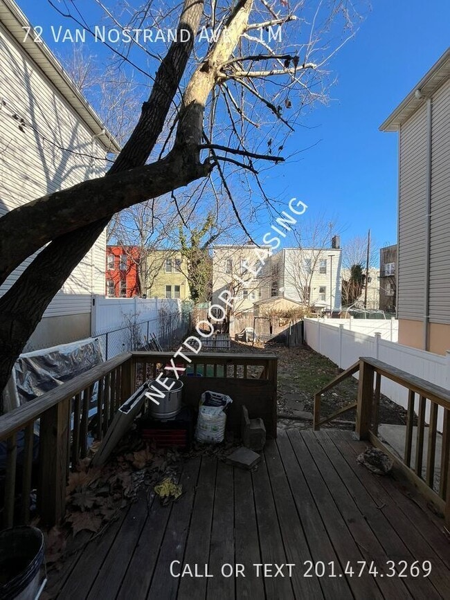 Building Photo - 72 Van Nostrand Ave