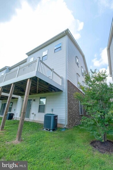 Building Photo - 8032 Spring Arbor Dr