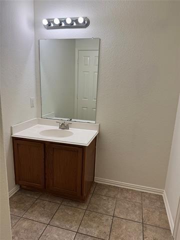 Building Photo - 2230 Jaguar Dr