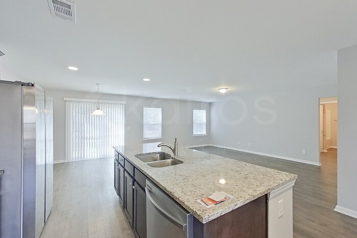 Building Photo - 112 Bluff Rd