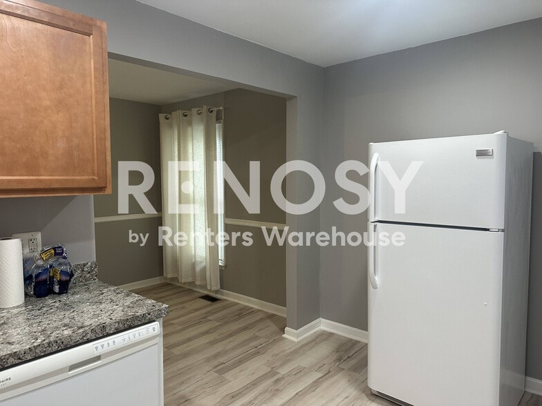Building Photo - 8535 Gradien Dr