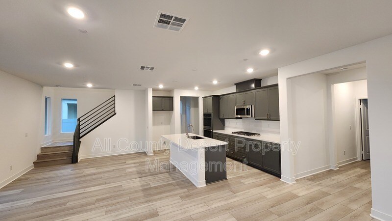 Building Photo - 41186 Harvey Mudd Dr