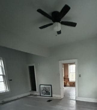 Building Photo - 5657 Roosevelt Pl