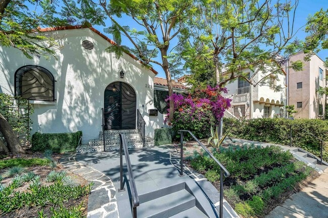 Building Photo - 223 N Almont Dr