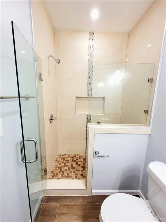 Building Photo - 17 Frio Ave