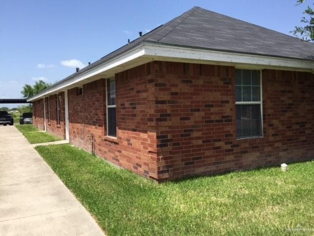 Building Photo - 16 West Dr