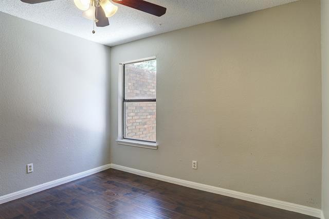 Building Photo - 3852 Beaumont Ln