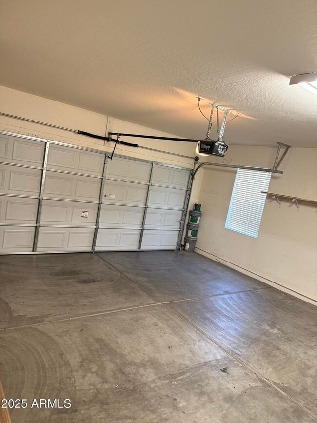 Building Photo - 848 S Colonial Dr