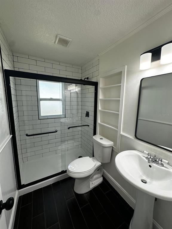 Building Photo - 1520 Country Ridge Dr