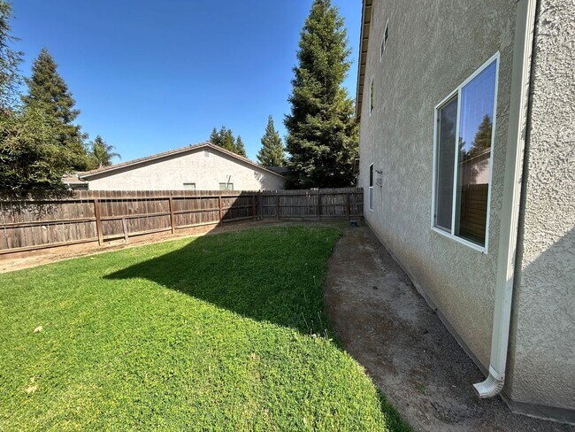 Building Photo - 3716 E Vassar Ct