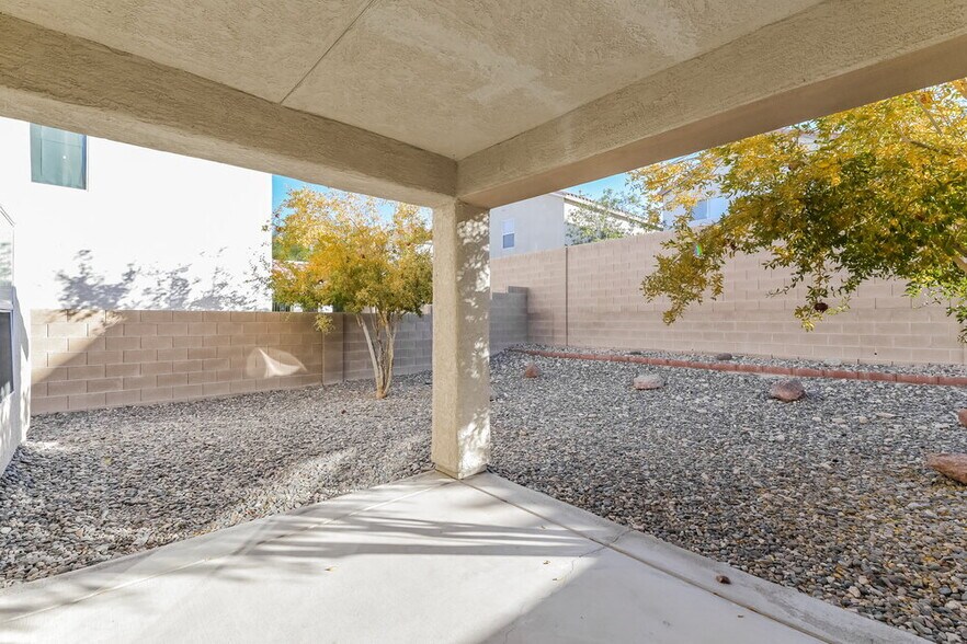 Building Photo - 6267 Desert Lavender Ave