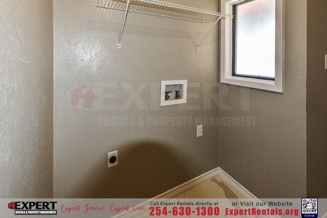 Building Photo - 1307 Linda Spur