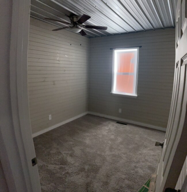 Building Photo - 213 Fite Ave E