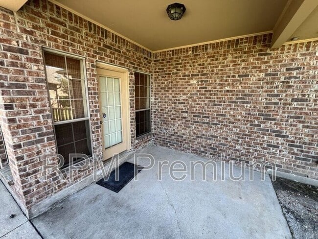 Building Photo - 3031 Audubon Ct