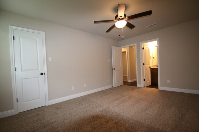 Building Photo - 8145-8147 Arbor