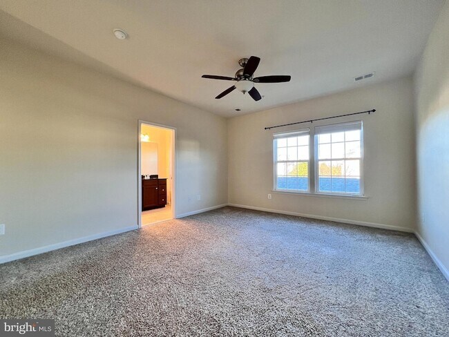 Building Photo - 22730 Autumn Breeze Ave