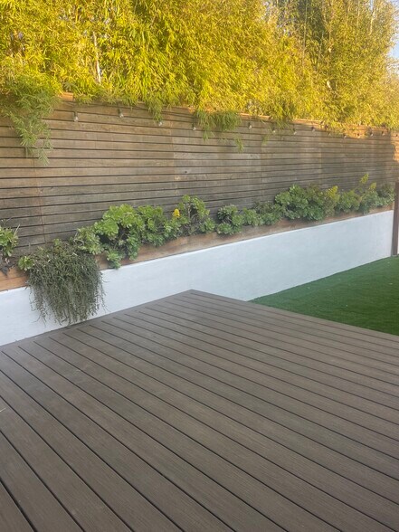 Building Photo - 536 1st St