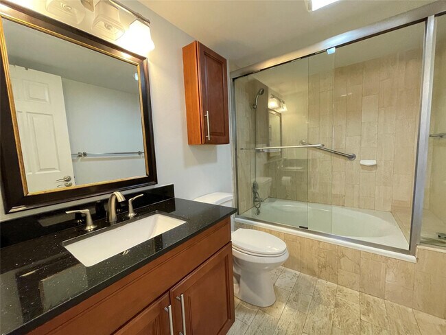 Building Photo - 1800 S Ocean Blvd