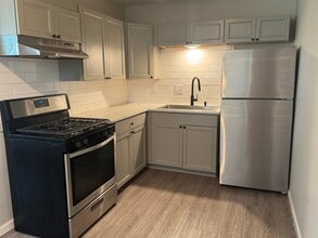 Building Photo - 3240 Heatherton Dr