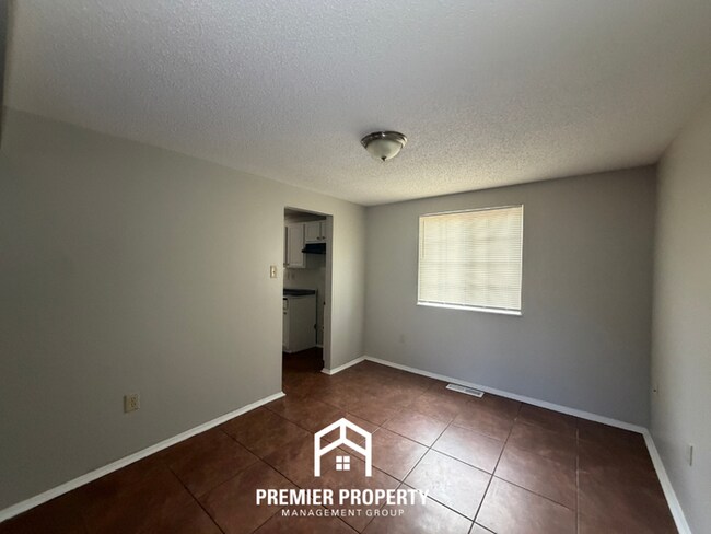 Building Photo - 7057 Catalpa Hill Cove