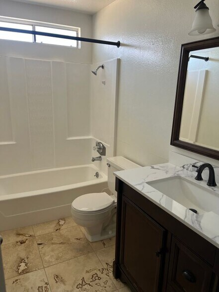 Building Photo - 16837 Bream Ln