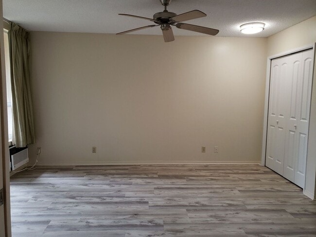 Building Photo - Maui Banyan - 1 bd 2 bath unfurnished unit. FIRST MONTH FREE WITH QUALIFIED APPLICANT