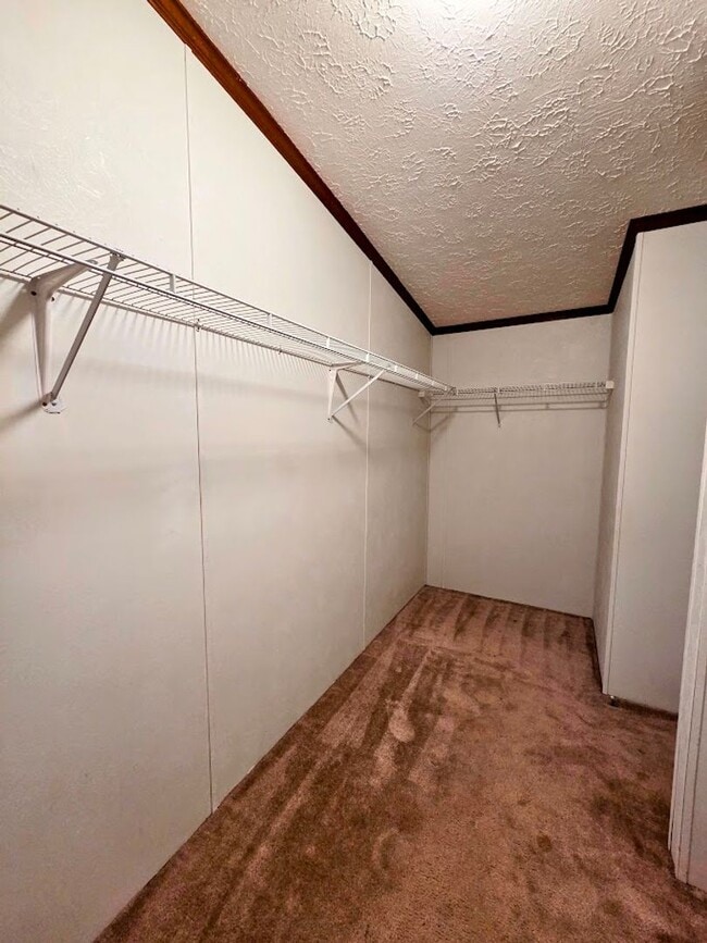Building Photo - 3 Bedroom Mobile Home in Williamston