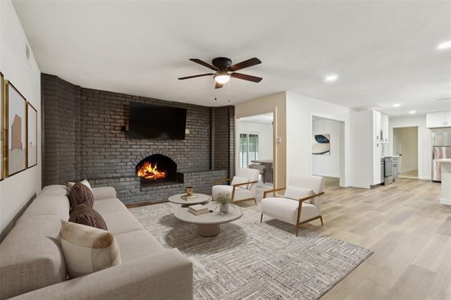 Building Photo - 740 Davis Dr