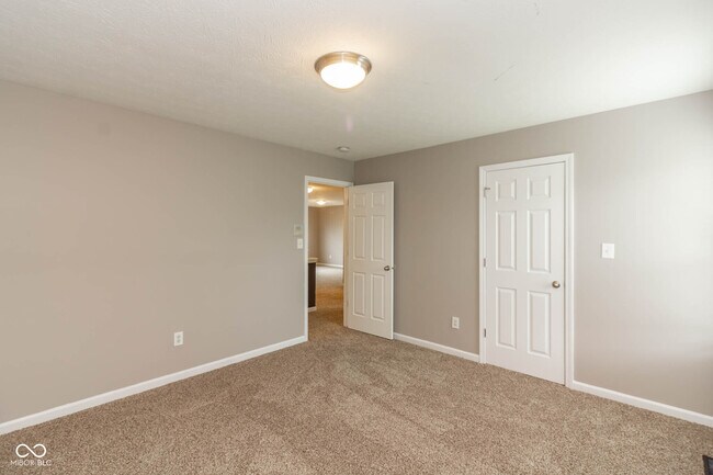 Building Photo - 7646 Sand Run Ct