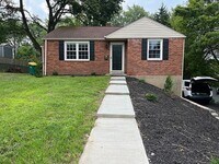 Building Photo - 7918 Roderick Dr