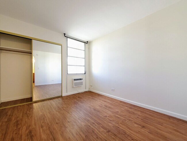 Building Photo - Available now | 2 bedroom, 2 bathroom cond...