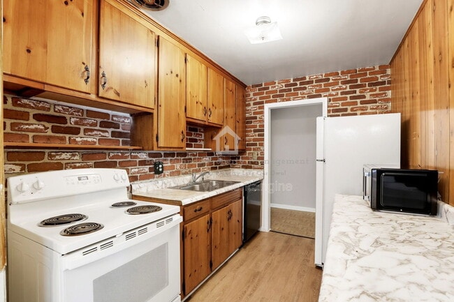 Building Photo - 1622 Arbor Park Dr
