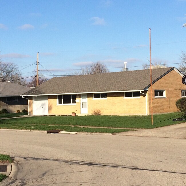 Primary Photo - 5084 Mays Avenue