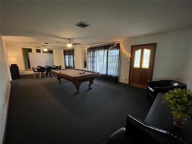 Building Photo - 879 S Terrace Dr