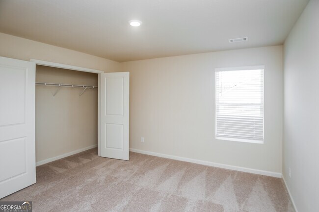 Building Photo - 340 Augusta Woods Dr