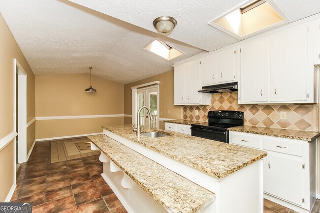 Building Photo - 507 Hollow Ct