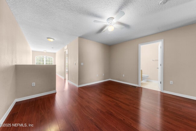 Building Photo - 11871 Lake Bend Cir