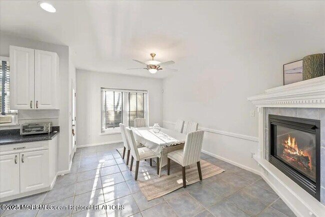 Building Photo - 303 NJ-35