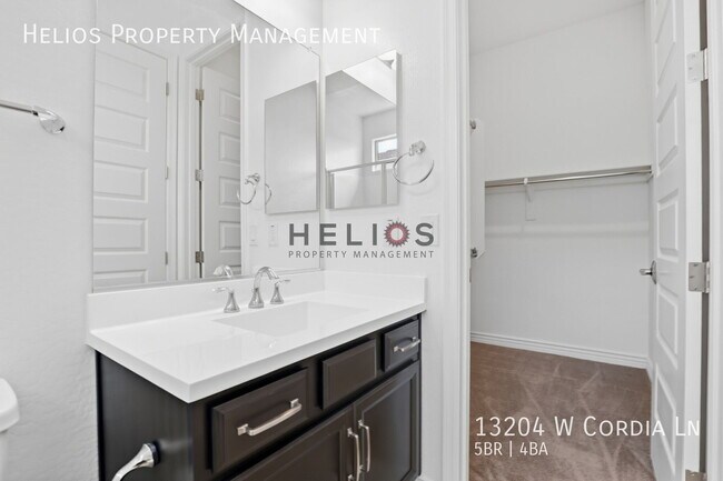 Building Photo - 13204 W Cordia Ln