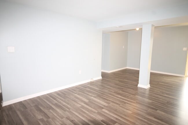 Building Photo - 87 Oland St