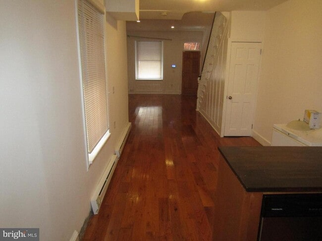 Building Photo - 2522 W Montgomery Ave