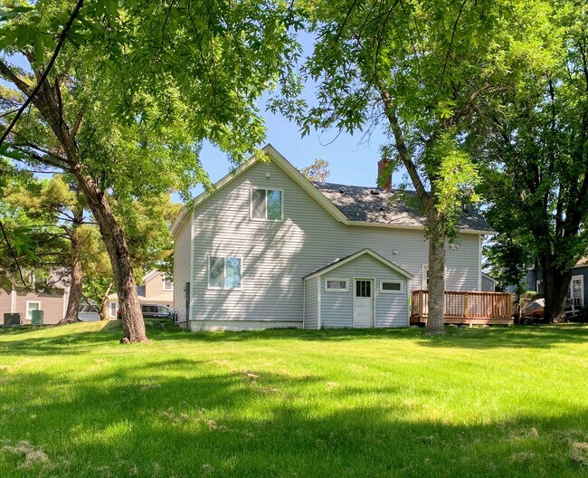 Backyard and Attached Garden Shed - 611 4th St NW
