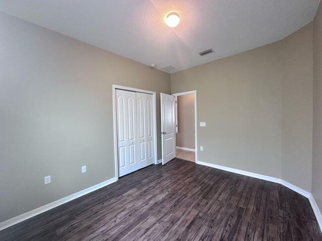 Building Photo - 15247 Montesino Dr