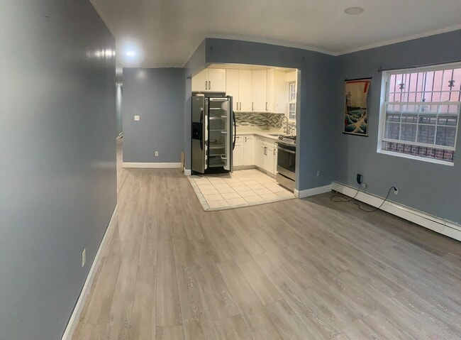 Building Photo - 258 Miller Ave