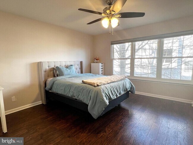 Building Photo - 45498 Whistling Terrace