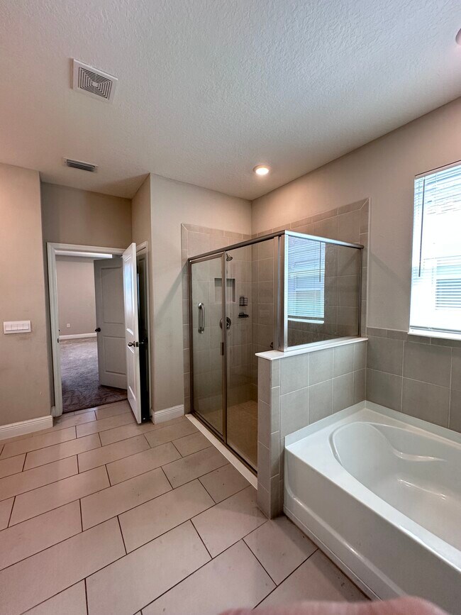 Building Photo - 112 Mangrove Manor Dr