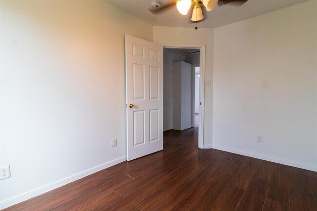 Building Photo - 3615 Legion St